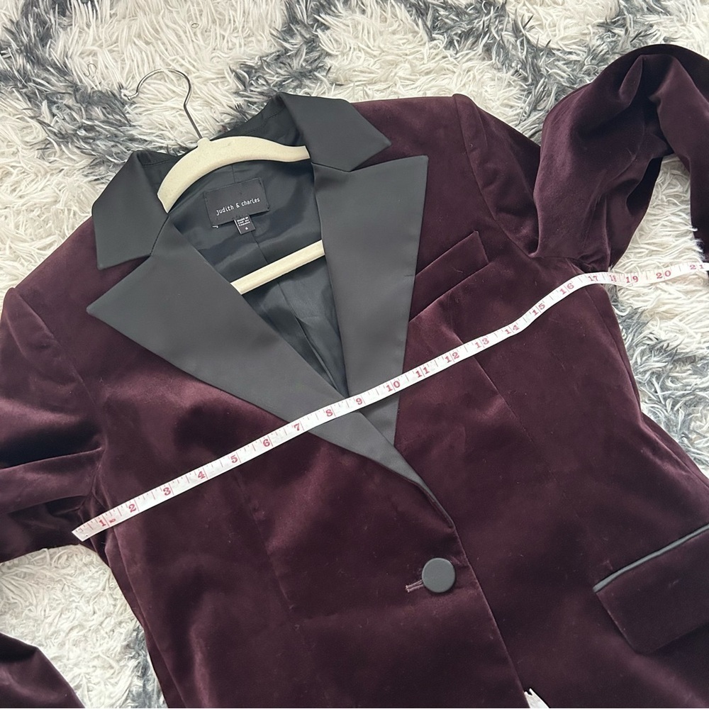 Judith & Charles Velvet Tuxedo Blazer - Picture 8 of 8